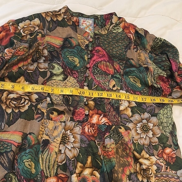Johnny Was 🔥sale🔥 blouse with parrots. Fall colors - Picture 8 of 10